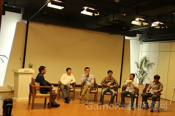 图4：圆桌会议.JPG