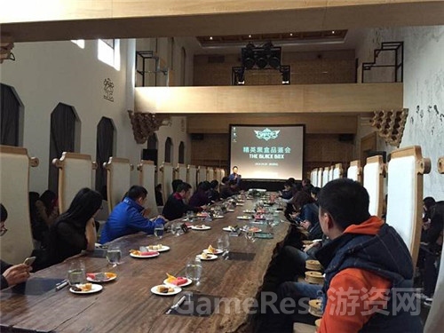 图4：品鉴会现场.jpg