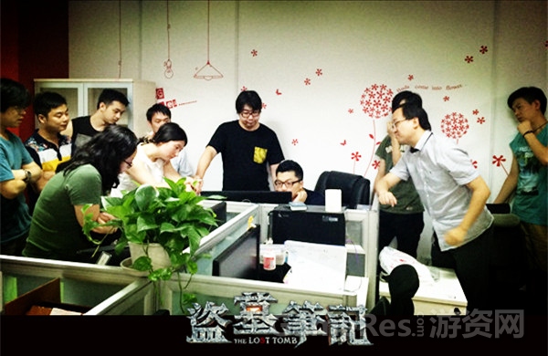 图4：南派三叔在研发过程中亲自担纲共同研发.jpg