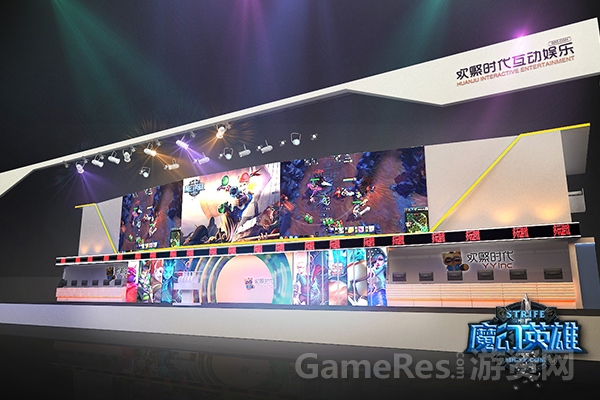 图3：欢聚时代展台效果图及竞技舱.jpg