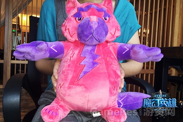 图4：美国正版猫哥公仔.jpg