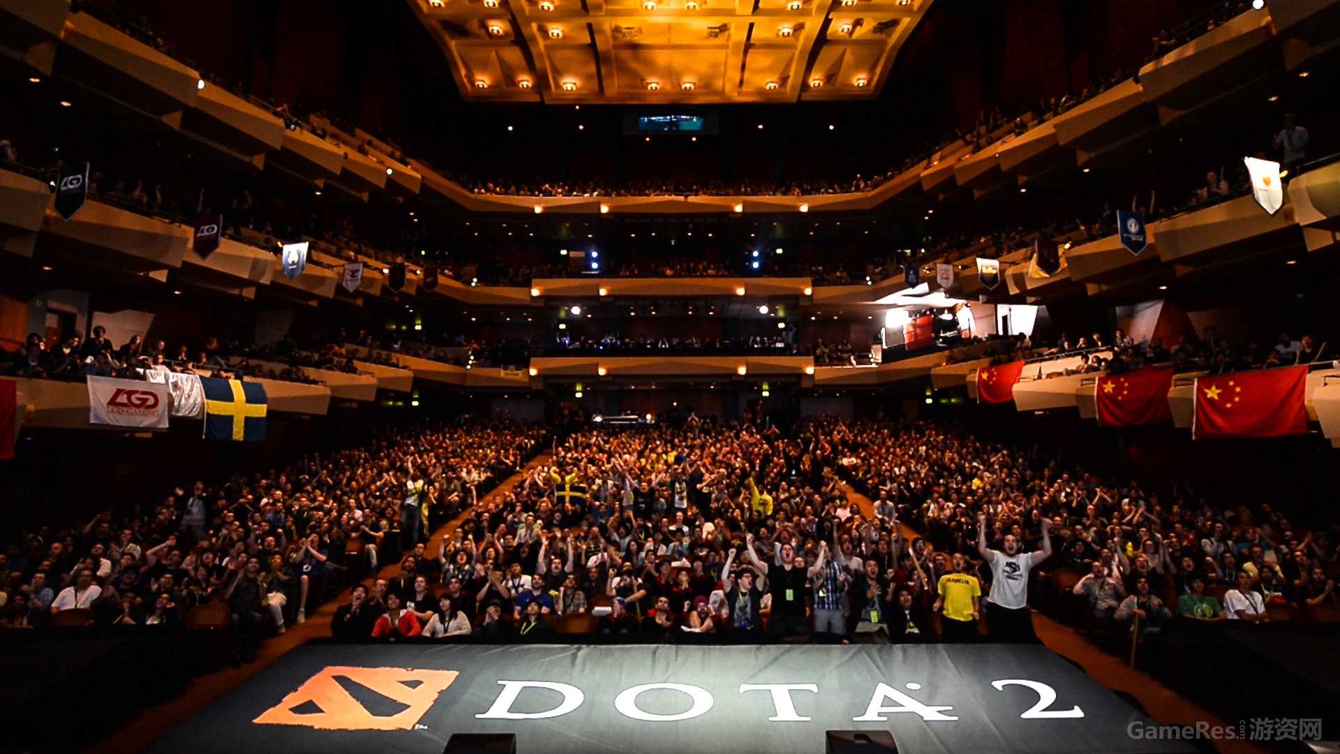 3681-7436429371-crowd.jpg