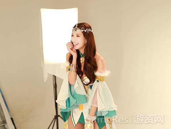 图9：女神笑容可爱灿烂-毫无做作.jpg