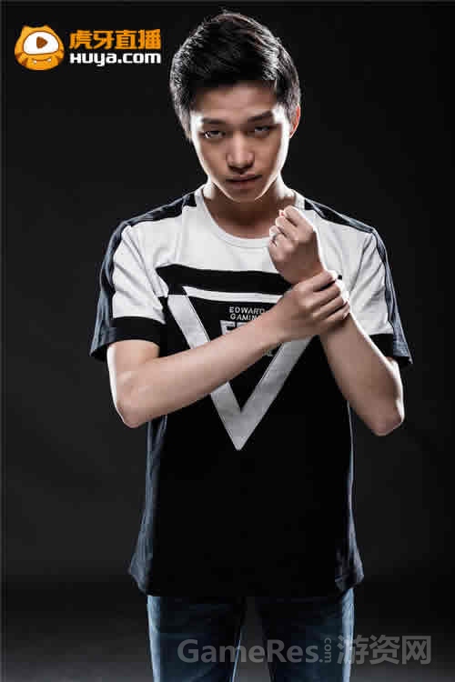 图3 虎牙直播EDG厂长出征Allstar.jpg