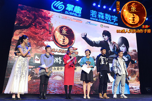 图7：配音CV现场表演.jpg