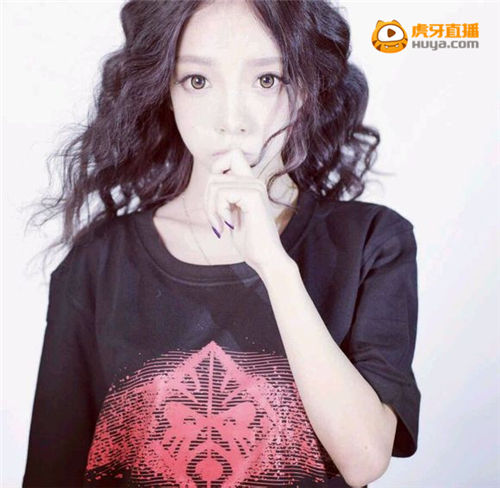 图2 国服第一女ADC童话.jpg