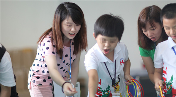 图3：套圈游戏活动现场 .jpg