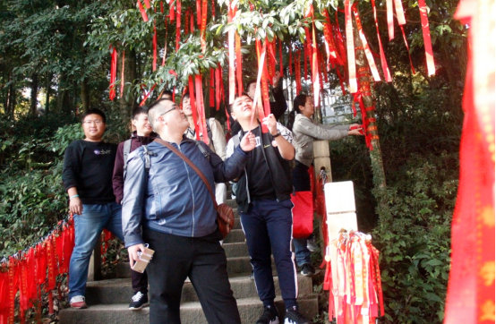 16.11.14玩家正能量《问道》青城山活动诠释玩家风范（首页推荐稿件）655.png.png