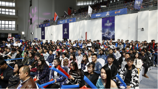六千学生到场观战贵安电竞嘉年华1647.png