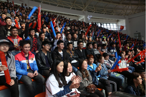 六千学生到场观战贵安电竞嘉年华1651.png