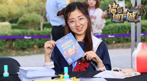 图5：高校妹纸试玩游戏.jpg