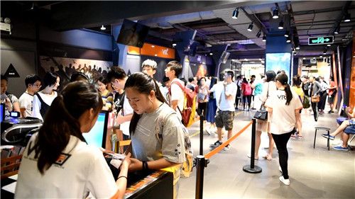 图8：人气持续火爆.jpg