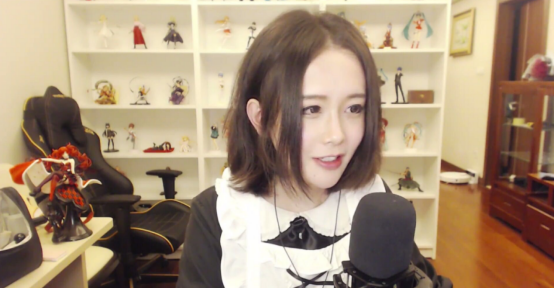 2---虎牙二次元主播轩墨化杨幂装 跟大幂幂相似度高达99.9%(1)523.png