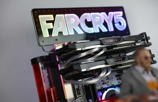 《孤岛惊魂5》神作来袭 AMD携手邢凯打造梦幻战机--Final597.png