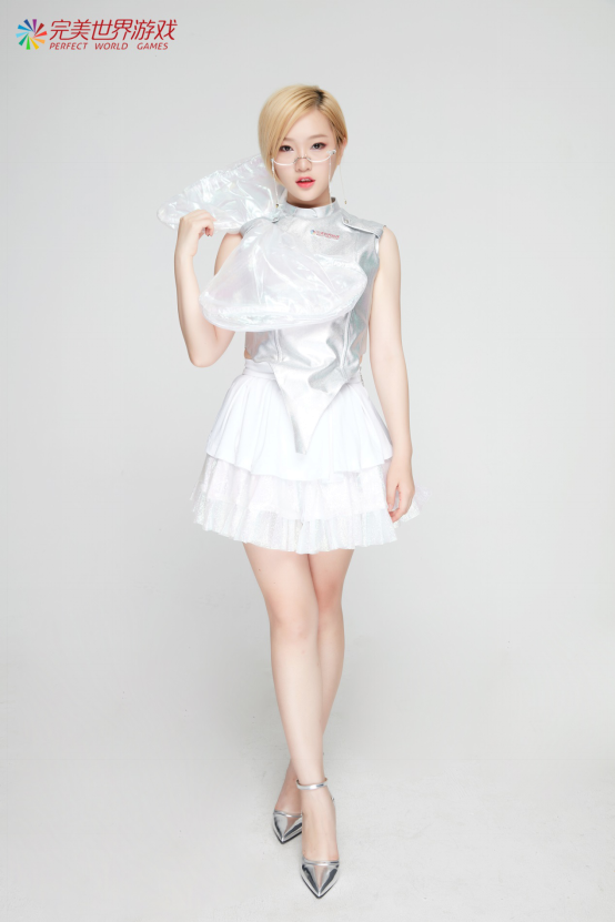（多图）“就享不一样”  完美世界展台模特、Showgirl带你走进不一样的ChinaJoy430.pn.png