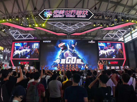 2018CJ完美世界电竞日 展台盛况空前306.png
