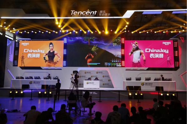 图2：《堡垒之夜》表演赛.jpg