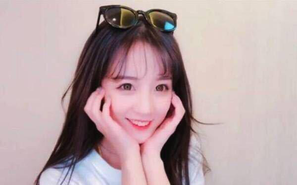 10--迪丽热巴的颜值，冯提莫的嗓音！莉哥火到了东南亚11国？133.png