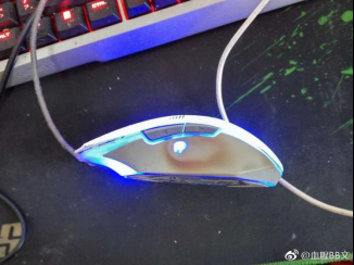 1--虎牙星盛典：磨穿鼠标的他 终获主播界最高荣耀325.png