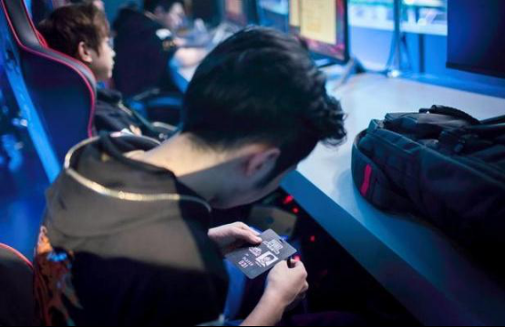 1--NEST2018 PUBG决赛将至，OMG、4AM打响翻身之战627.png