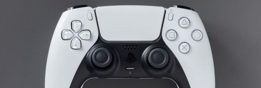 PS5 DualSense 手柄 Polygon 评测：全新的美学与人体工程学
