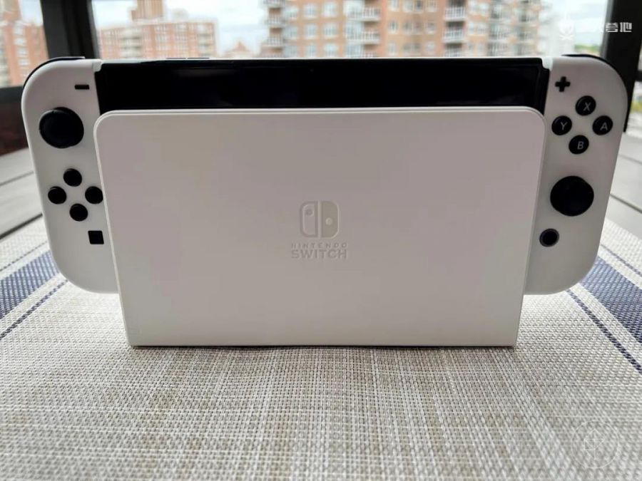 Nintendo Switch（OLED 款式）Polygon 評測：提升巨大的「將就」產品